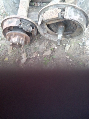 เพลา คานหน้ารถหกล้อถูกๆ ตามสภาพเหลืออันเดียว เพลา คานหน้ารถหกล้อถูกๆ ตามสภาพเหลืออันเดียว