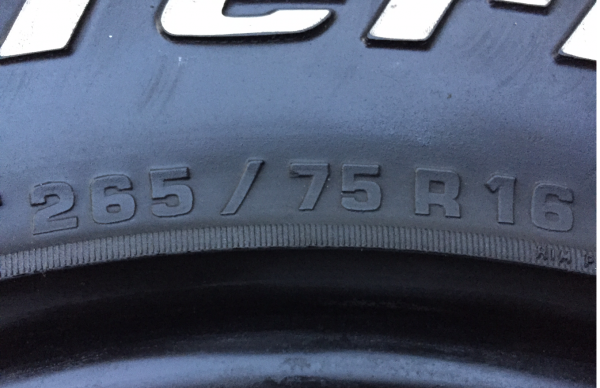 ยางคู่ All BF Goodrich 265 75 16 กลางปี13 ดอกเต็ม ใช้ยาว ราคาไม่แพง