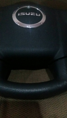 พวงมาลัย isuzu ดีแมค สภาพใหม่ ถอดเก็บไว้