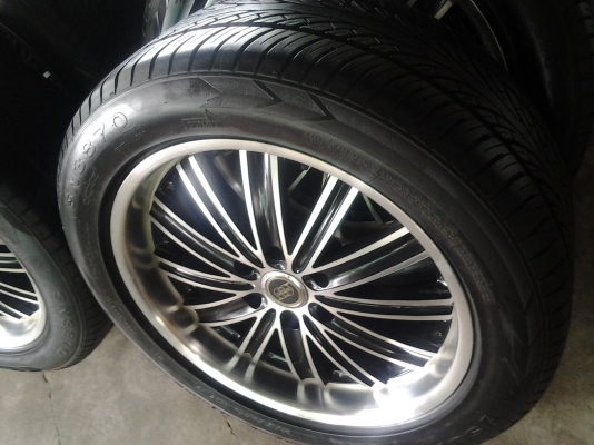 แม็กพร้อมยางขอบ20