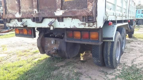 ขายรถดั้ม2เพลา HINO FM3M เครื่อง240แรง รถสวยสภาพดี เอกสารเล่มทะเบียนพร้อมโอน ราคา900,000 สนใจโทร 090-8588220คุณนะ 093-3258446คุณบิว หรือเข้าดูสินค้าอื่นๆได้ที่ www.narong2truck.com หรือ www.truck.in.th/498 หรือเพจFacebook ณรงค์ ซื้อขายรถมือสอง (เว็บไซต์ส่ ขายรถดั้ม2เพลา HINO FM3M เครื่อง240แรง รถสวยสภาพดี เอกสารเล่มทะเบียนพร้อมโอน ราคา900,000 สนใจโทร 090-8588220คุณนะ 093-3258446คุณบิว หรือเข้าดูสินค้าอื่นๆได้ที่ www.narong2truck.com หรือ www.truck.in.th/498 หรือเพจFacebook ณรงค์ ซื้อขายรถมือสอง (เว็บไซต์ส่