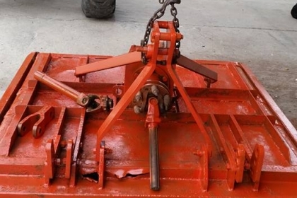 ต้องการขายเครื่องตัดหญ้า  ขนาดใหญ่ใช้งานได้ดีมาก เหมาะสำหรับสวนยางพาราเก่าเก็บ กว้าง  1.60 เมตร  ยาว  1.80  เมตร