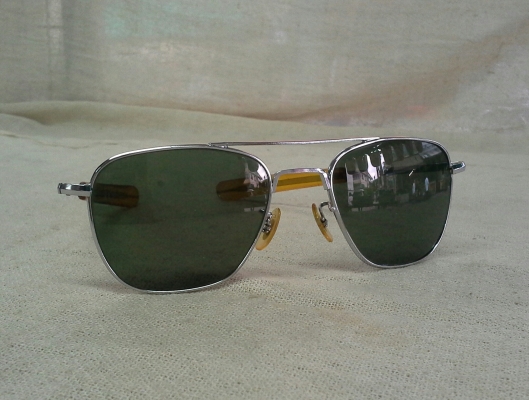 แว่นตาวินเทจเสืออากาศยุค '70s ราชสีห๋เงิน! Original RANDOLPH handmade in USA หายาก! แว่นตาวินเทจเสืออากาศยุค '70s ราชสีห๋เงิน! Original RANDOLPH handmade in USA หายาก!