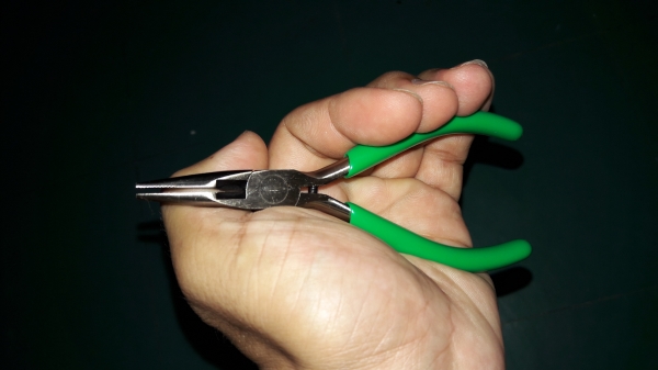 ขายคีมปากแหลมKEIBA MADE IN JAPAN.ใหม่เก่าเก็บ ขายคีมปากแหลมKEIBA MADE IN JAPAN.ใหม่เก่าเก็บ