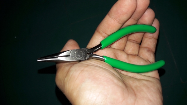 ขายคีมปากแหลมKEIBA MADE IN JAPAN.ใหม่เก่าเก็บ ขายคีมปากแหลมKEIBA MADE IN JAPAN.ใหม่เก่าเก็บ