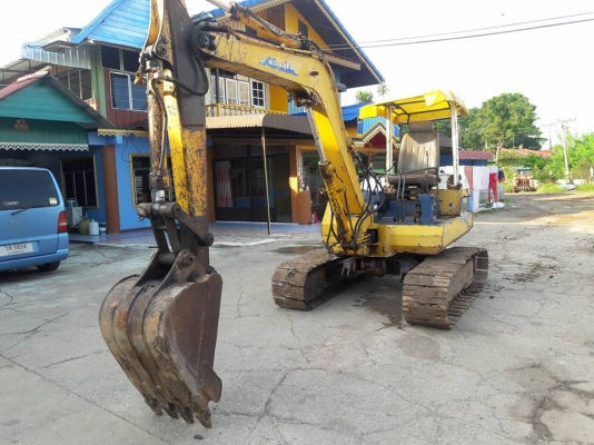 ขายpc40-5 โคมัสสุ รถพร้อมใช้งาน โทร0805771468