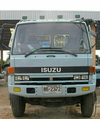 ขาย 645,000บ หัวลาก  อีซูชุ ร็อค FXZ 240นางฟ้าแท้ เครืองเดิมเกียร์เดิม สภาพดีสวยหัวบางเดิมพร้อมใช้ ทะเบียนพร้อมโิอน ขาย 645,000บ ต่อรองได้