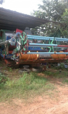 ขายรถเกี่ยวข้าวศักดิ์พัฒนา km48 เครื่องอีซูซุ195 6HE1 ช่วงล่างใหม่ โซ่ ลูเลอร์ อุ้ม2.5ตัน รถกำลังทำงาน