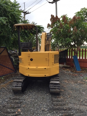 ขายรถแม็คโค PC30 ขายรถแม็คโค PC30