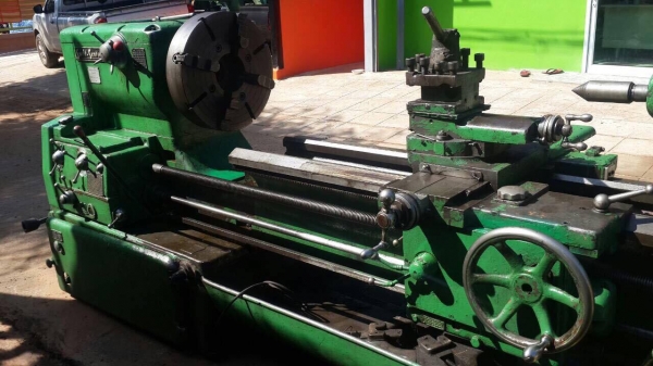 ขายเครื่องกลึง 8 ฟุต หนัก Switi - Sentinel