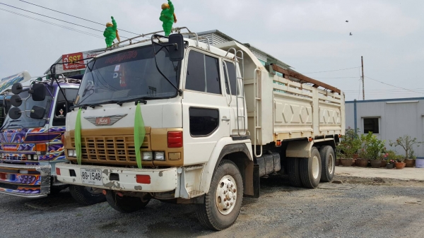 ขายสิบล้อสวยๆ ขายสิบล้อสวยๆ