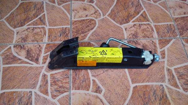 แม่แรง ติดรถ Benz SLK230 ปี1998