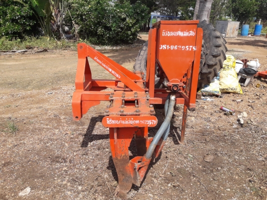ฝังปุ๋ยระเบิดดิน ไปสุพรรณแล้วครับ