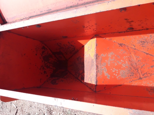 ฝังปุ๋ยระเบิดดิน ไปสุพรรณแล้วครับ