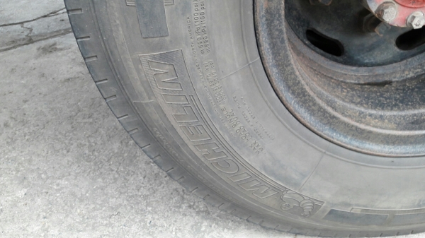 รถยี่ห้ออีโน่  รถปี 2547  รุ่นFC4JJPA  ขนาด 150 แรงม้า  รหัสแซซซี FC4JJPA