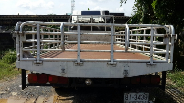 รถยี่ห้ออีโน่  รถปี 2547  รุ่นFC4JJPA  ขนาด 150 แรงม้า  รหัสแซซซี FC4JJPA