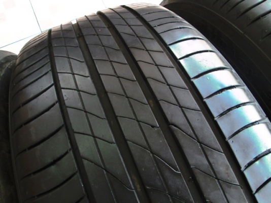 ขายยาง MICHELIN 3ST 225-50-17 ปี14 ดอกแน่น (1ชุด)