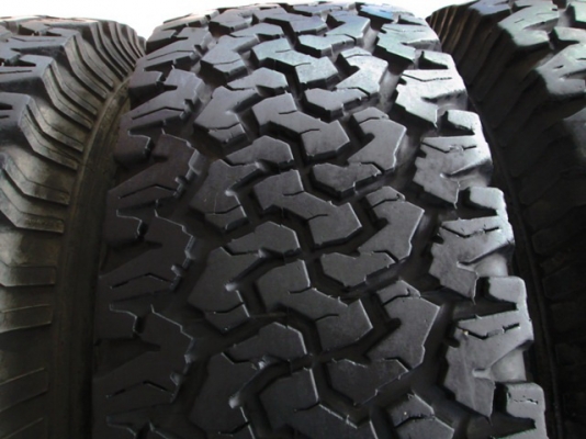 ขายยาง BF KO (USA) 265-75-16 ตัวหนังสือดำ ปี13 งามๆ 1ชุด