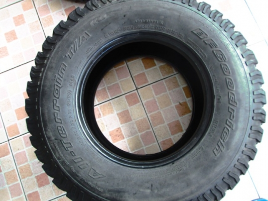 ขายยาง BF KO (USA) 265-75-16 ตัวหนังสือดำ ปี13 งามๆ 1ชุด