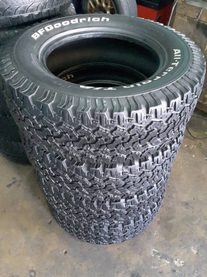 BF All USA. 265-65-17 ปลายปี 12 สภาพสวยๆ 1ชุด