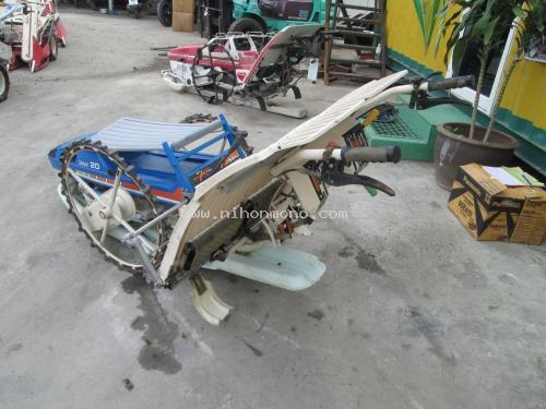 รถปลูกข้าวดำนาเดินตาม ISEKI PS20 รหัสสินค้า 80904443 www.nihonmono.com รถปลูกข้าวดำนาเดินตาม ISEKI PS20 รหัสสินค้า 80904443 www.nihonmono.com