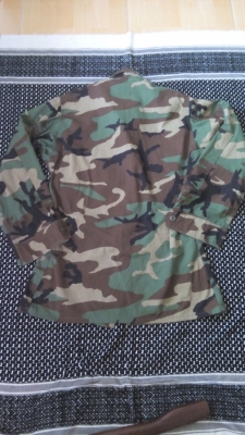 ขายเสื้อทหารWoodland ยังไม่ใช้งานSize small-long300ส่งฟรี