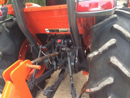 ขายรถไถคูโบต้า L4708 4WD2เพลา  สภาพดีมากพร้อมใช้สุดๆ ราคา 398,0000 บาท  ขายพร้อมอุปกรณ์ใบมีดดันดินหน้าและผานพรวน สนใจติดต่อสอบถาม 081-9136451 ค่ะ หรือ ขอดูรูปเพิ่มเติมทาง line:bow6451 ค่ะ