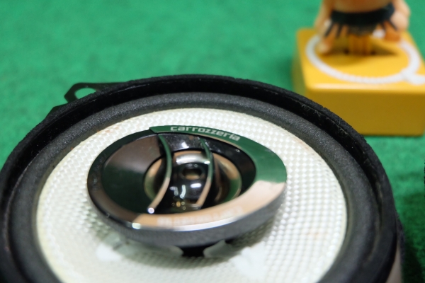 ลำโพง Pioneer Carrozzeria รุ่น TS-F1000 ลำโพงแกนร่วม 2 ทาง ขนาด 4" กรวยเคฟล่าห์สีขาว ลำโพง Pioneer Carrozzeria รุ่น TS-F1000 ลำโพงแกนร่วม 2 ทาง ขนาด 4" กรวยเคฟล่าห์สีขาว