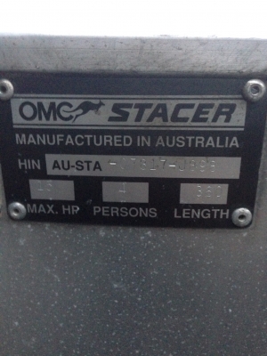 เรือมีเนียม OMC STACER พร้อมหางลาก เรือมีเนียม OMC STACER พร้อมหางลาก