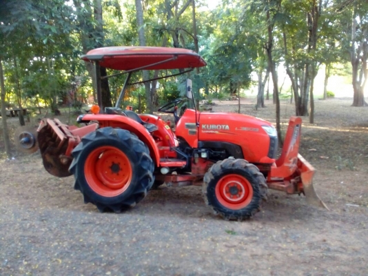 พ่อค้าตัดราคาได้ ขายรถไถคูโบต้า 3608 ปี 54 พร้อมอุปกรณ์ 2 ขิ้น