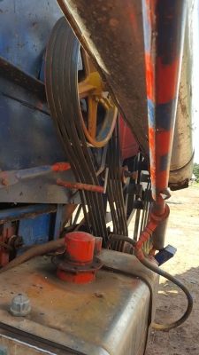 ขายรถเกี่ยวข้าว เกษตรพัฒนาปลดหนี้ เครื่องอีซูซุ210 6HH1 เครื่องบน สภาพกำลังทำงาน ช่วงล่าง10