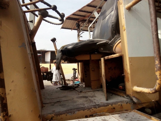 ขายรถตัก KOMATSU 515 สะภาพดีพร้อมใช้ ต่อแขน ราคา.430000 ต่อรอง