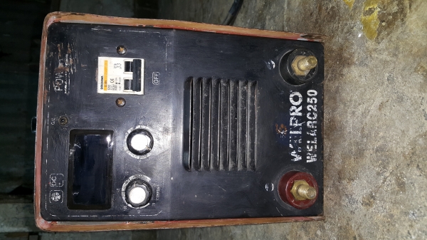 ตู้เชื่อม welpro welarc250 อุปกรณ์ครบ ภายในไม่เคยซ่อม(ขอบคุณพี่สิทธิ์ จากกรุงเทพ)