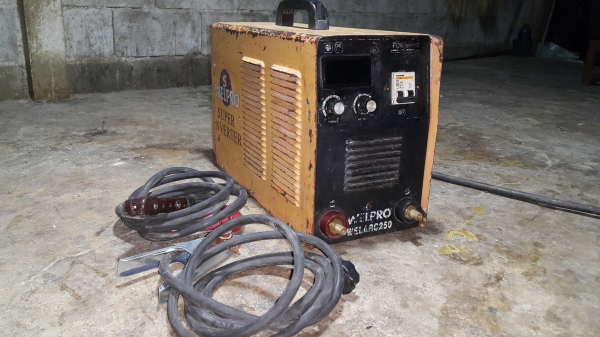 ตู้เชื่อม welpro welarc250 อุปกรณ์ครบ ภายในไม่เคยซ่อม(ขอบคุณพี่สิทธิ์ จากกรุงเทพ)
