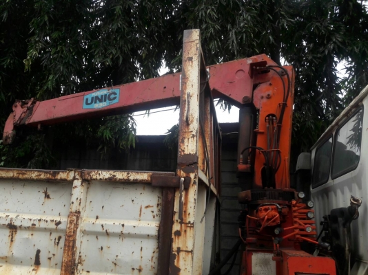 ขายรถเครน 6 ล้อ HINO ยาว 7.5 เมตร เครื่อง HO7C  เครน 3.5 ตัน