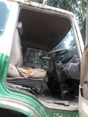 ขายรถเครน 6 ล้อ HINO ยาว 7.5 เมตร เครื่อง HO7C  เครน 3.5 ตัน