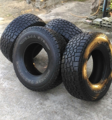 ขายยาง 285/75/16 MADE IN U.S.A สวยๆ ขายยาง 285/75/16 MADE IN U.S.A สวยๆ