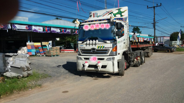 ขายดาวน์รถ 10 ล้อหัวลาก HINO MEGA 344 แรงม้าปี 2557 ขายดาวน์ 600000