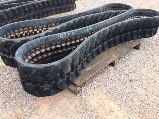 แทรคยาง KOBELCO 30 300X52.5X82 นำเข้าจากญี่ปุ่น ติดต่อ 087-9118593/085-0843200