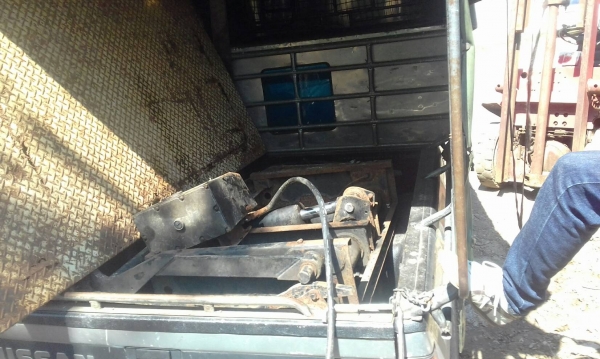 tractor-backhoe ได้จัดส่งฝาปิดท้ายรถ ลิฟท์ท้ายรถบรรทุกหกล้อ สิบล้อไปสุรินทร์เรียบร้อยแล้วครับ tractor-backhoe ได้จัดส่งฝาปิดท้ายรถ ลิฟท์ท้ายรถบรรทุกหกล้อ สิบล้อไปสุรินทร์เรียบร้อยแล้วครับ