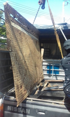 tractor-backhoe ได้จัดส่งฝาปิดท้ายรถ ลิฟท์ท้ายรถบรรทุกหกล้อ สิบล้อไปสุรินทร์เรียบร้อยแล้วครับ