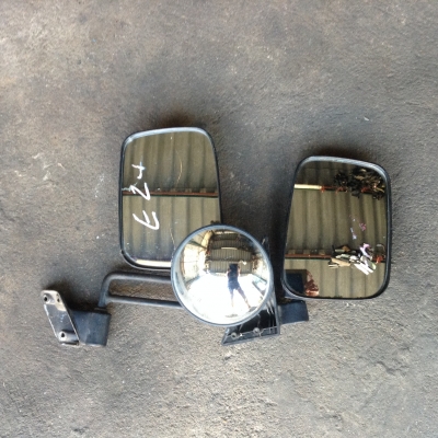 ขายกระจกมองข้างNISSAN E24