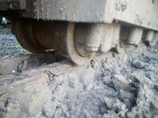 ขายKOBELCO SK 200 YN10 สภาพดี รถเต็มทั้งระบบไฟและช่วงล่าง เอกสารชุดจดทะเบียนจากอริยะ รถอยู่เพชรบรูณ์ 1,380,000บ. สนใจติดต่อ 0835601591 หรือ 0903494058