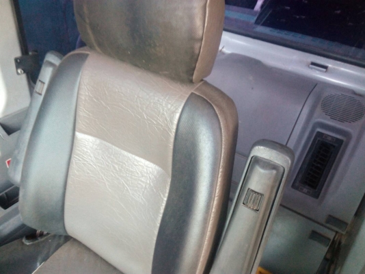 ขายKOBELCO SK 200 YN10 สภาพดี รถเต็มทั้งระบบไฟและช่วงล่าง เอกสารชุดจดทะเบียนจากอริยะ รถอยู่เพชรบรูณ์ 1,380,000บ. สนใจติดต่อ 0835601591 หรือ 0903494058