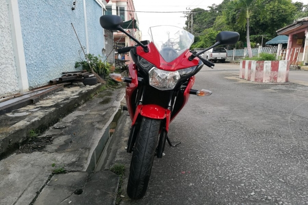 Cbr 150i วิ่ง5000 รถบ้านแท้ มือเดียว เล่มชุดโอนครบ สภาพสวย