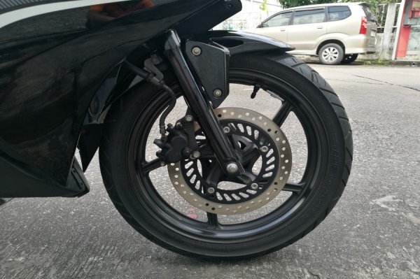 Cbr 150i รถบ้านแท้ มือเดียว เล่มชุดโอนครบ สภาพสวย