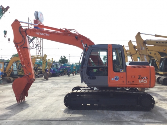 ต้องการขายรถขุดดิน