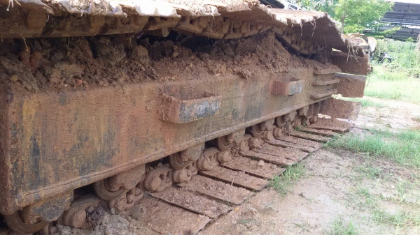 ขายรถแบคโฮ KOMATSU PC200-5 ระบบไฟไม่มี คอลโทรลสั้น ราคา 450000