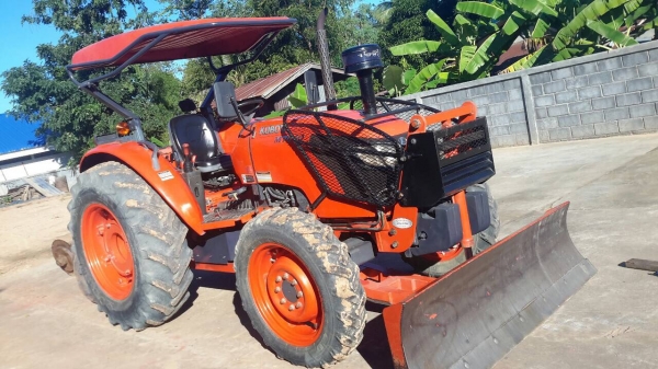 ขาย รถไถ คูโบต้า M7040 ปี 54