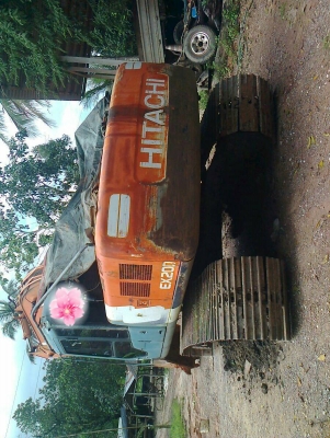 ขายรถแบคโฮ HITACHI EX200-3 ระบบไฟเต็ม ราคา 500000 ขายรถแบคโฮ HITACHI EX200-3 ระบบไฟเต็ม ราคา 500000